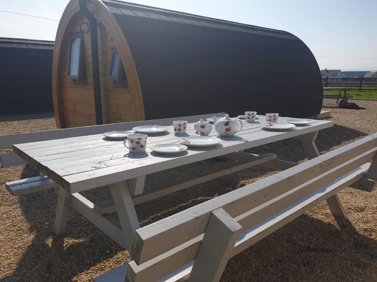Geraghtys Farmyard Pods Belmullet Exterior foto