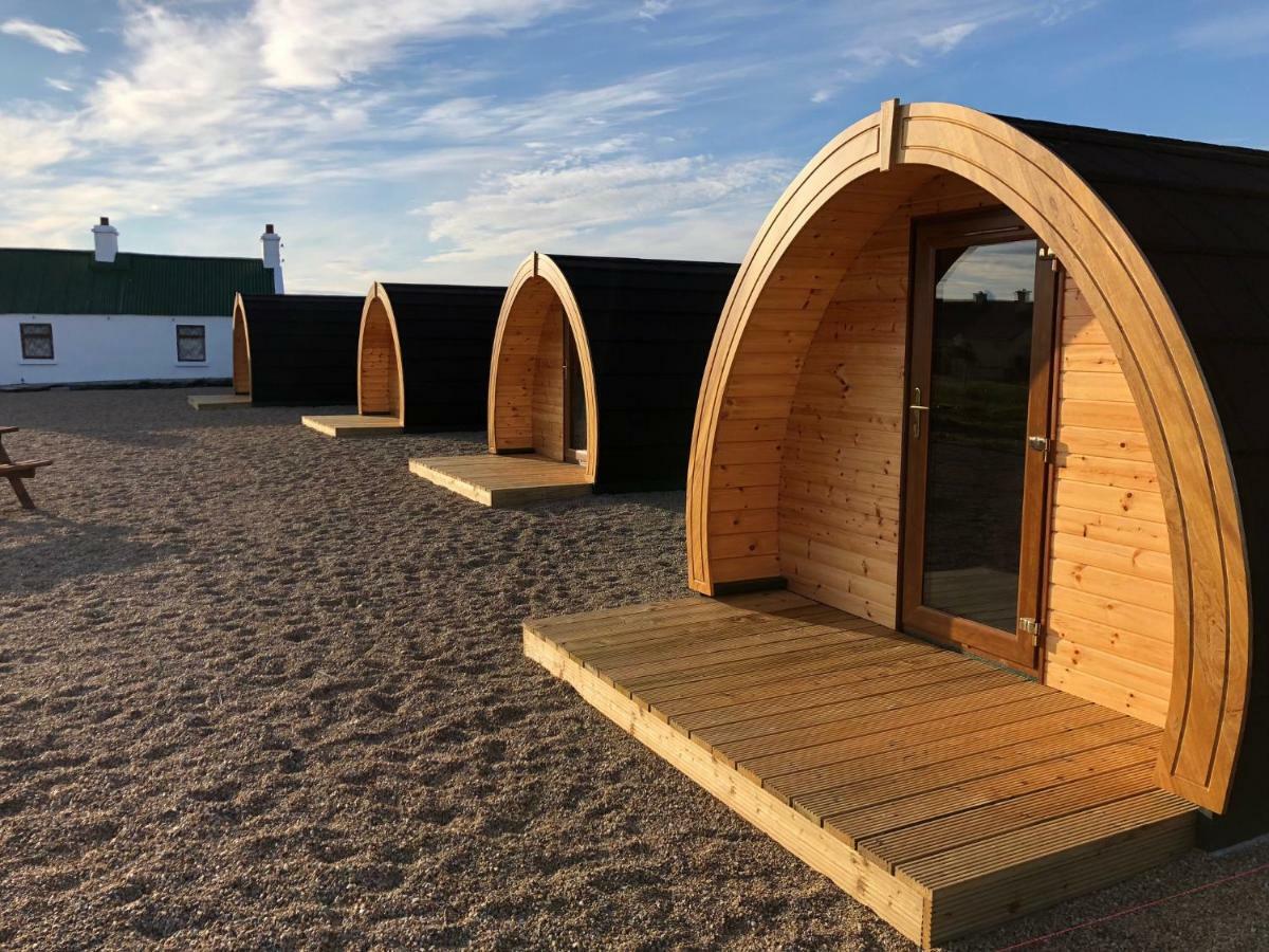 Geraghtys Farmyard Pods Belmullet Exterior foto